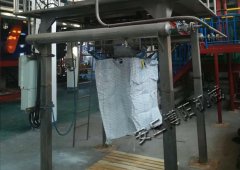 无尘塑料颗粒吨袋包装机，尿素自动吨包机厂的图片