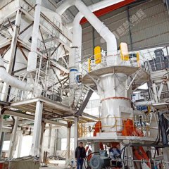 石油焦立磨 云南立式磨 鸿程HLMX大型立式磨粉机制粉生产线的图片