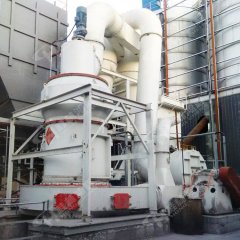 环保高效脱硫石膏粉生产线氧化钙雷蒙磨粉机的图片
