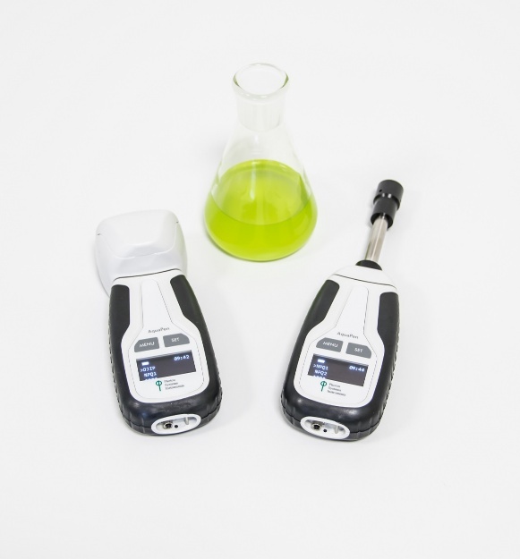 AquaPen手持式藻类荧光测量仪的图片