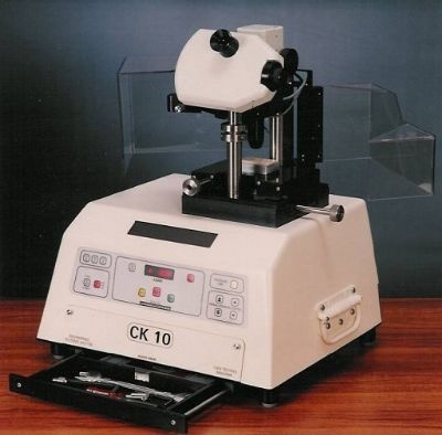 英国CK10硬度试验机的图片