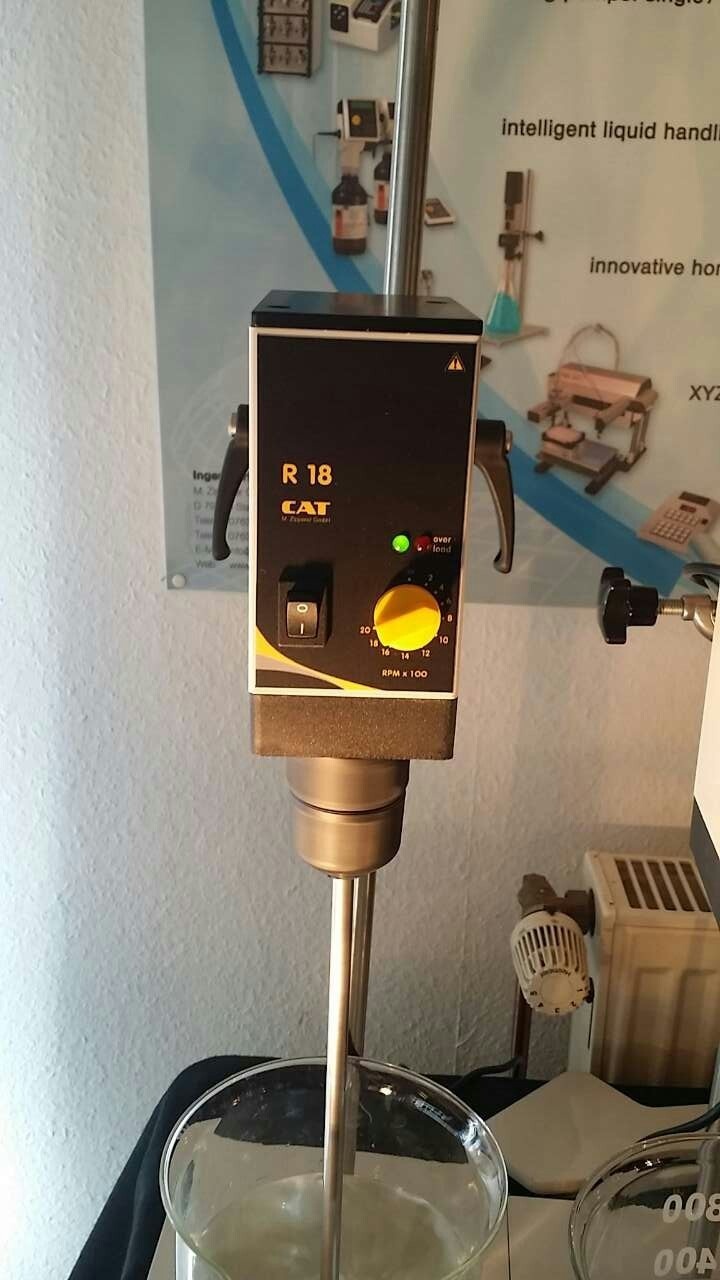 德国CAT R18顶置式搅拌器的图片