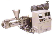 S1KRC超小型连续式反应混炼机的图片
