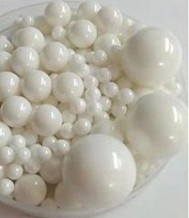 砂磨机氧化锆陶瓷研磨球的图片