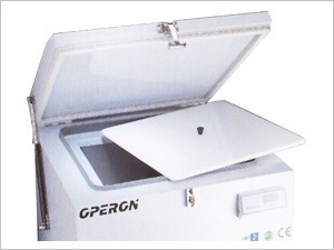 韩国OPERON小型立式超低温冰箱的图片