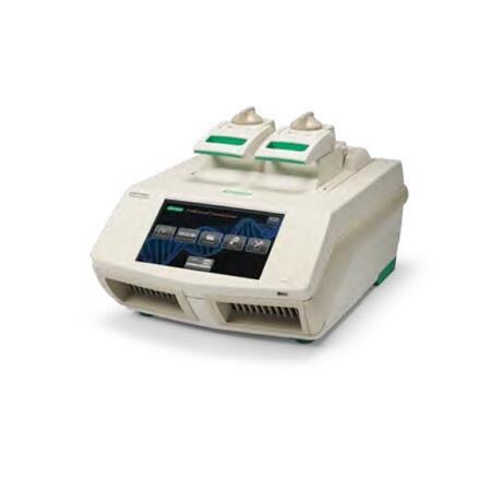 C1000 Touch™双48孔PCR仪的图片