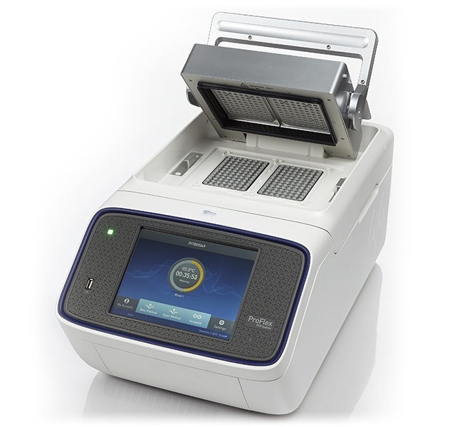 Applied Biosystems ProFlex™ PCR仪的图片