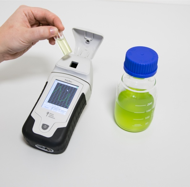 PolyPen Aqua手持式溶液/悬液光谱测量仪的图片