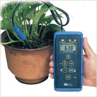 IQ150土壤PH/电压/温度测量仪的图片