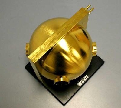 高功率激光测试用水冷镀金积分球的图片