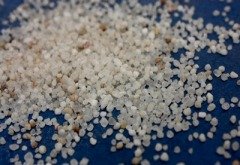 天然石英砂（0.5~1mm)