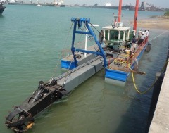 江西龙达高效采矿机械小型抽沙船