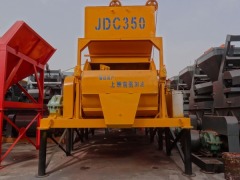 JDC350单卧轴混凝土搅拌机的图片