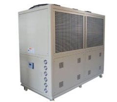 风冷箱式低温 (- 15°C) 冷冻机组的图片