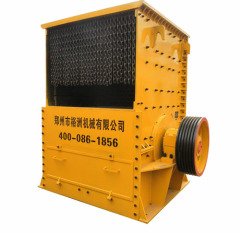 湖南韶山矿石铁路方箱式重锤碎石机设备的图片